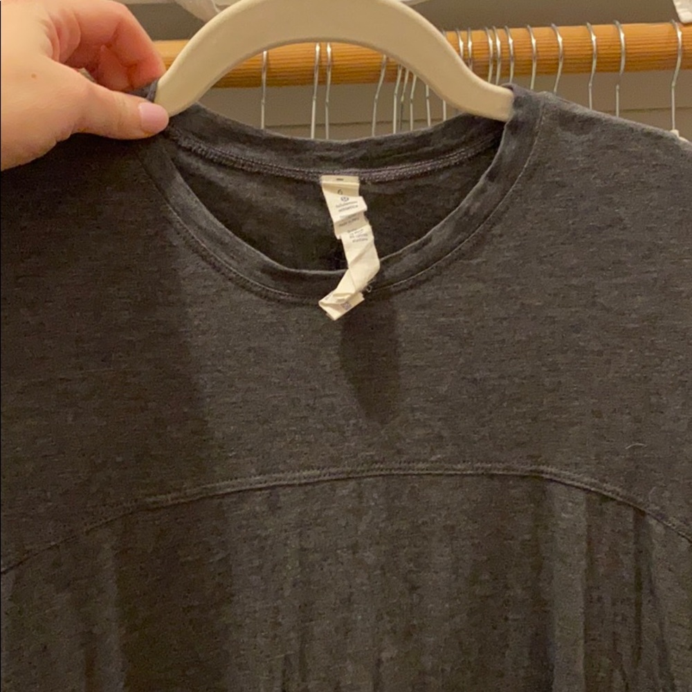 Lululemon high/low long sleeve tee SZ 6